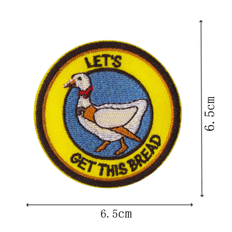 Wholesale 12Pcs Funny Animal Embroidered Patches Duck Goose Cat Designs Iron On Applique For Backpacks Hats Coats Decorative Accent