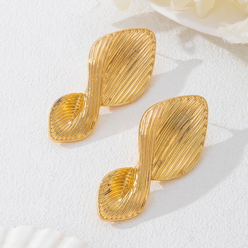 Wholesale Geometric Irregular Alloy Earring Set Trendy Electroplated Jewelry Accessory For Everyday Wear