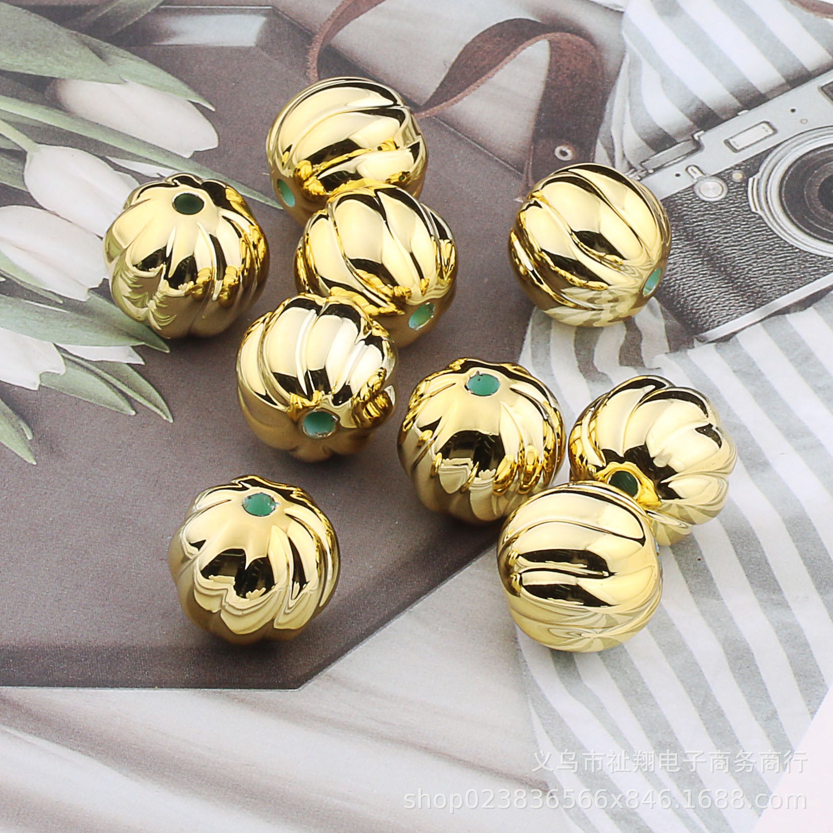 Wholesale 25pcs Christmas Series Acrylic Color Printed Round Beads Gold DIY Pumpkin Beads