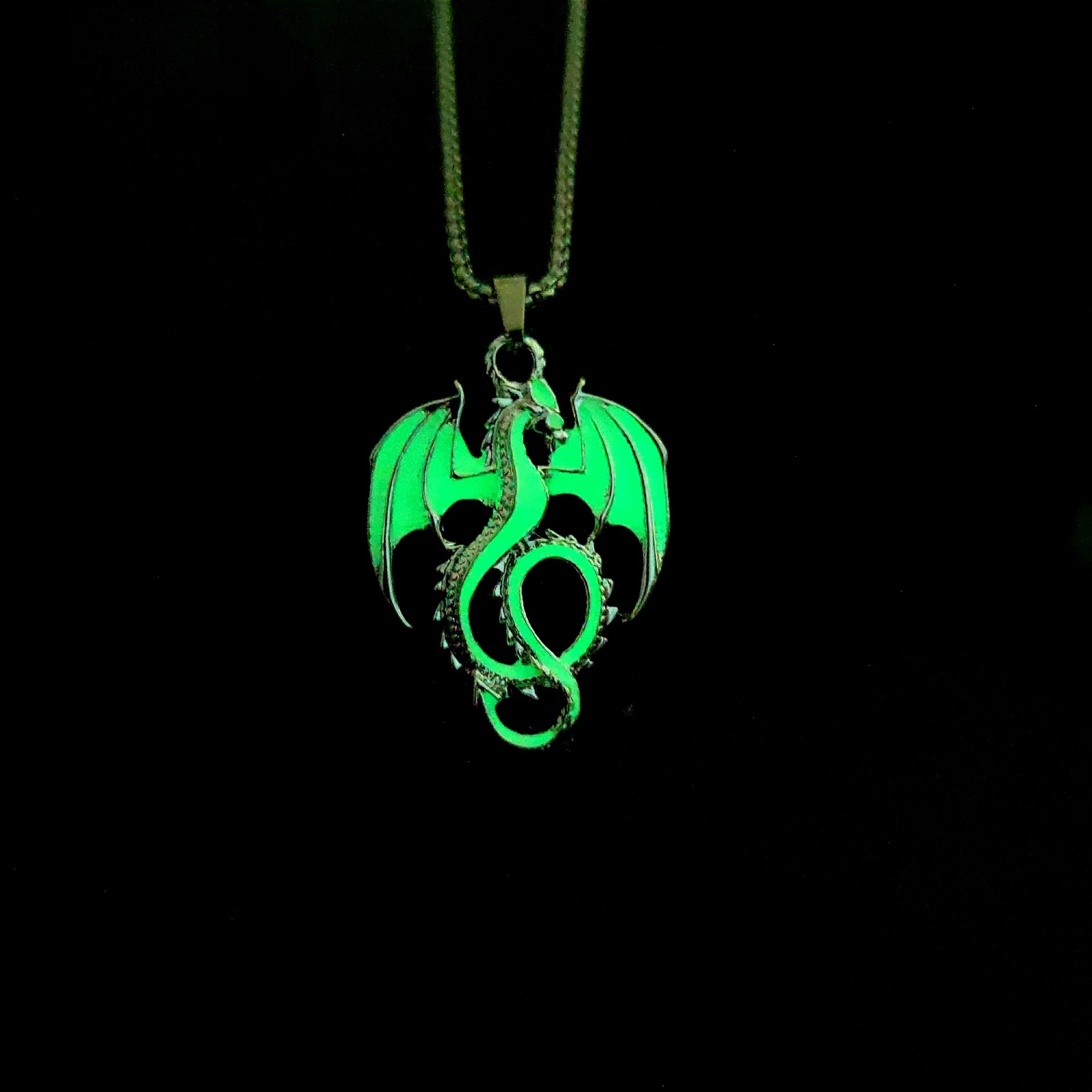 Wholesale Halloween glow-in-the-dark Wind Dragon Necklace