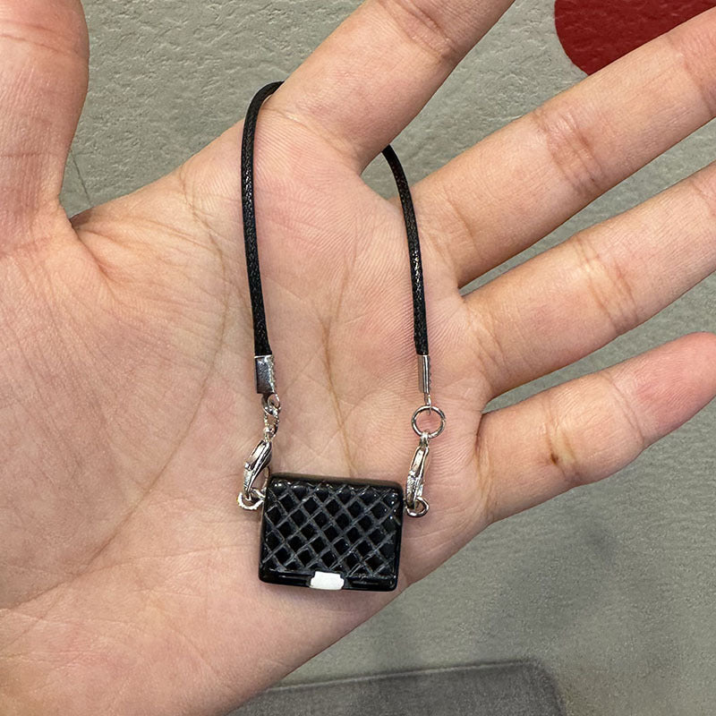 Wholesale Mini Model Camellia Black and White Bag Doll Accessories