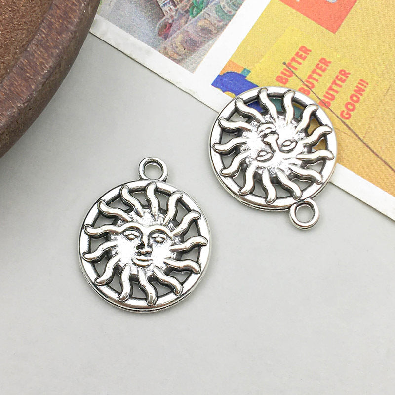 Wholesale Antique Silver Alloy Retro Simulation Star, Moon, Sun DIY Pendant