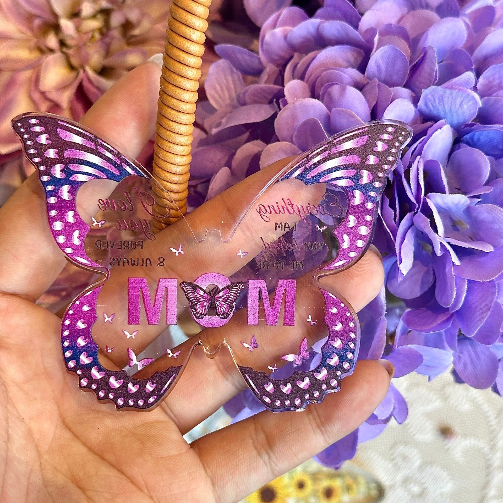 Wholesale Transparent Acrylic Butterfly Ornaments for Family Birthday Gifts Home Office Desktop Ornaments