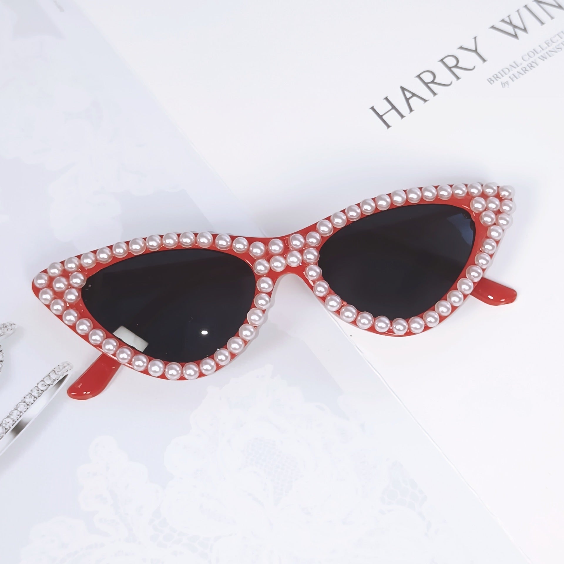 Wholesale Sunscreen Party Triangle Cat-eye Sunglasses with Pearls