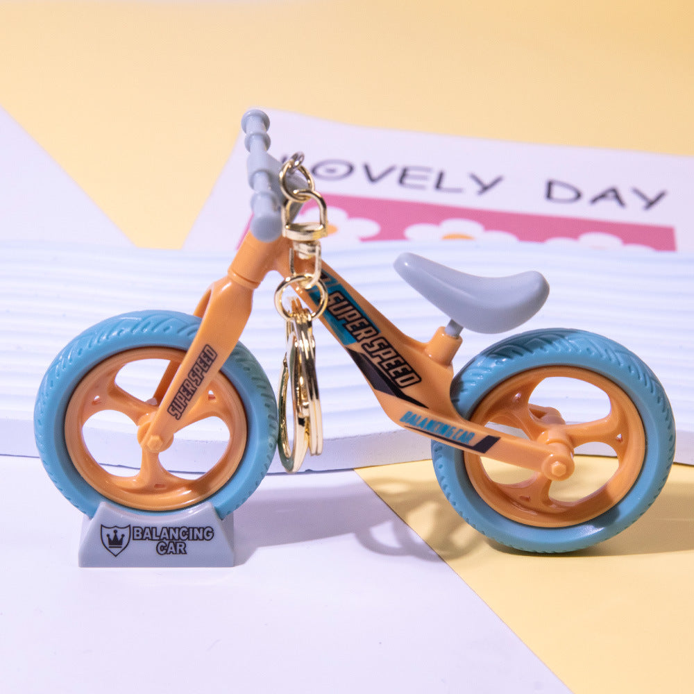 Wholesale Creative activity mountain bike personality male and female couple keychain