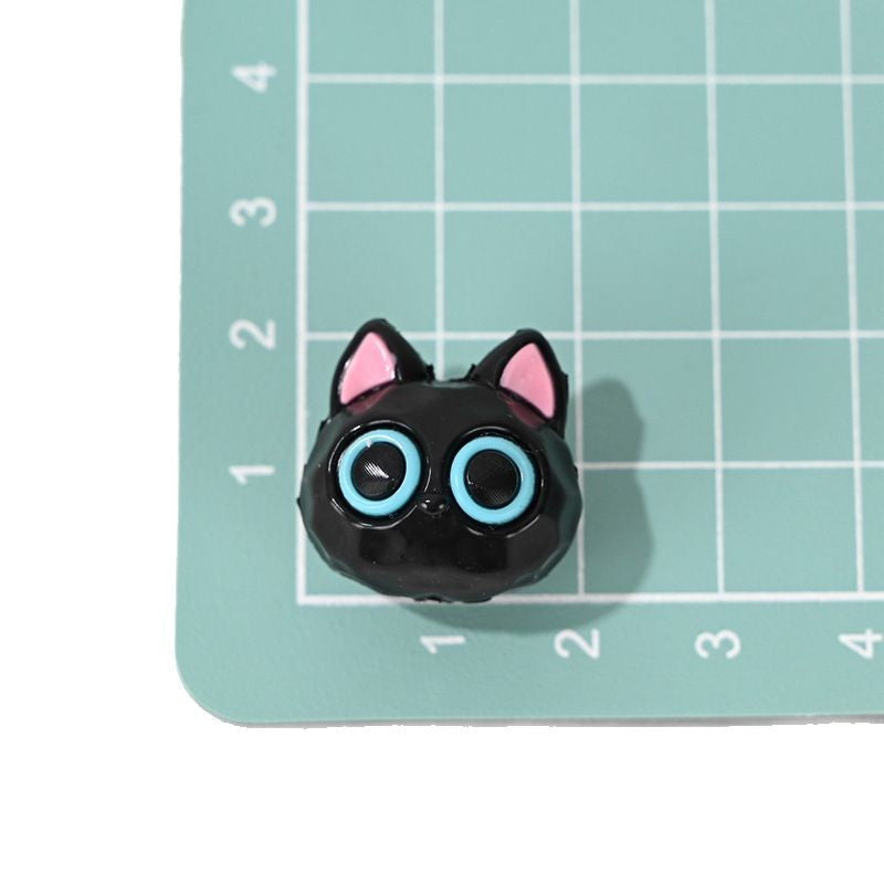 Wholesale 10pcs  Cartoon cat cute straight hole bead