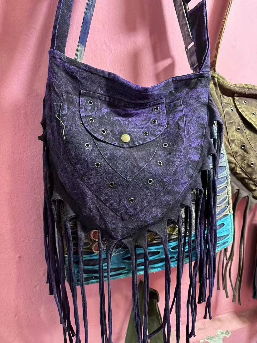 Wholesale Hippie Wasteland Style Bohemian Ethnic Style Niche Tassel Crossbody Shoulder Bag