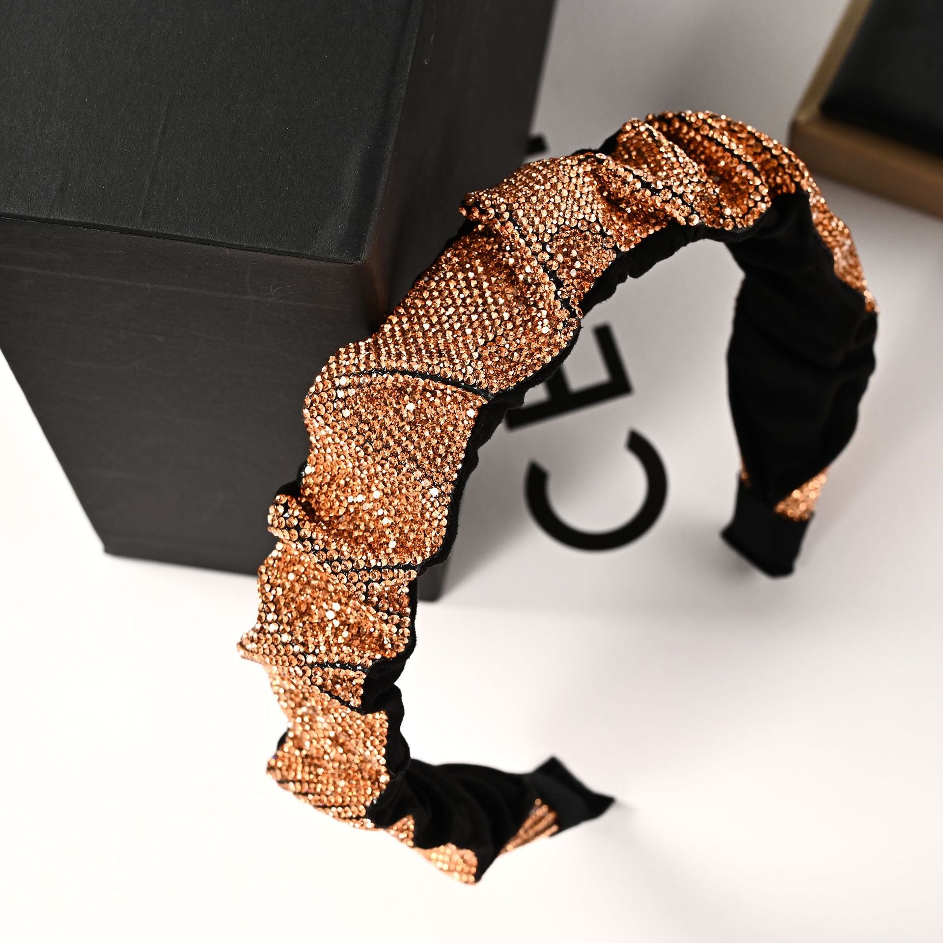 Wholesale Colorful Pleated Full Diamond Sparkling and Dazzling Personality High-end Wide Edge Headband