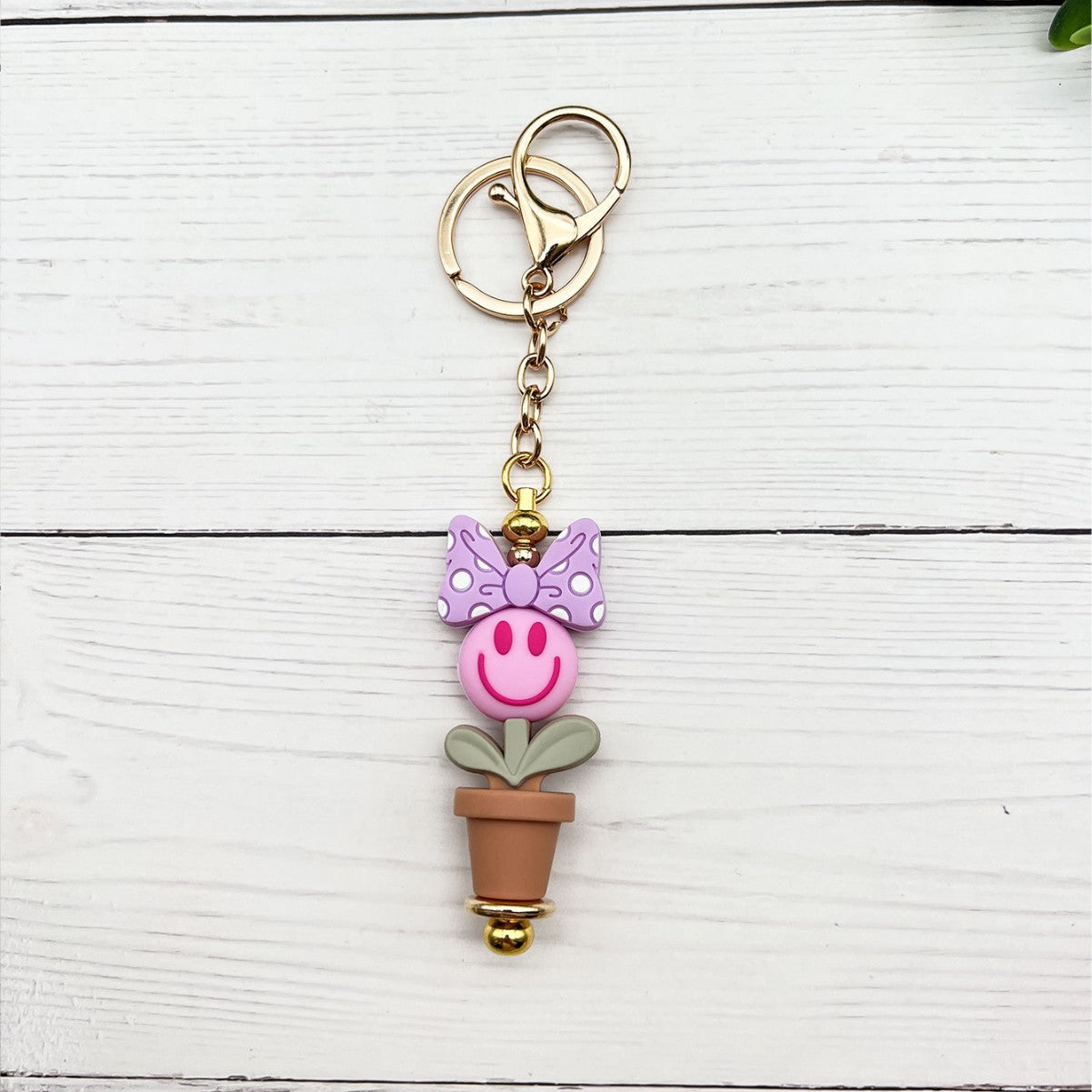 Wholesale New Cute Smiley Dot Bow Silicone Beaded Keychain Bag Key
