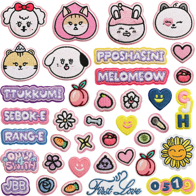 Wholesale Cute Heart Fruit Embroidered Patches Small Polyester Thread Sew On Clothing Appliques DIY Bag Charm Gift Accessory