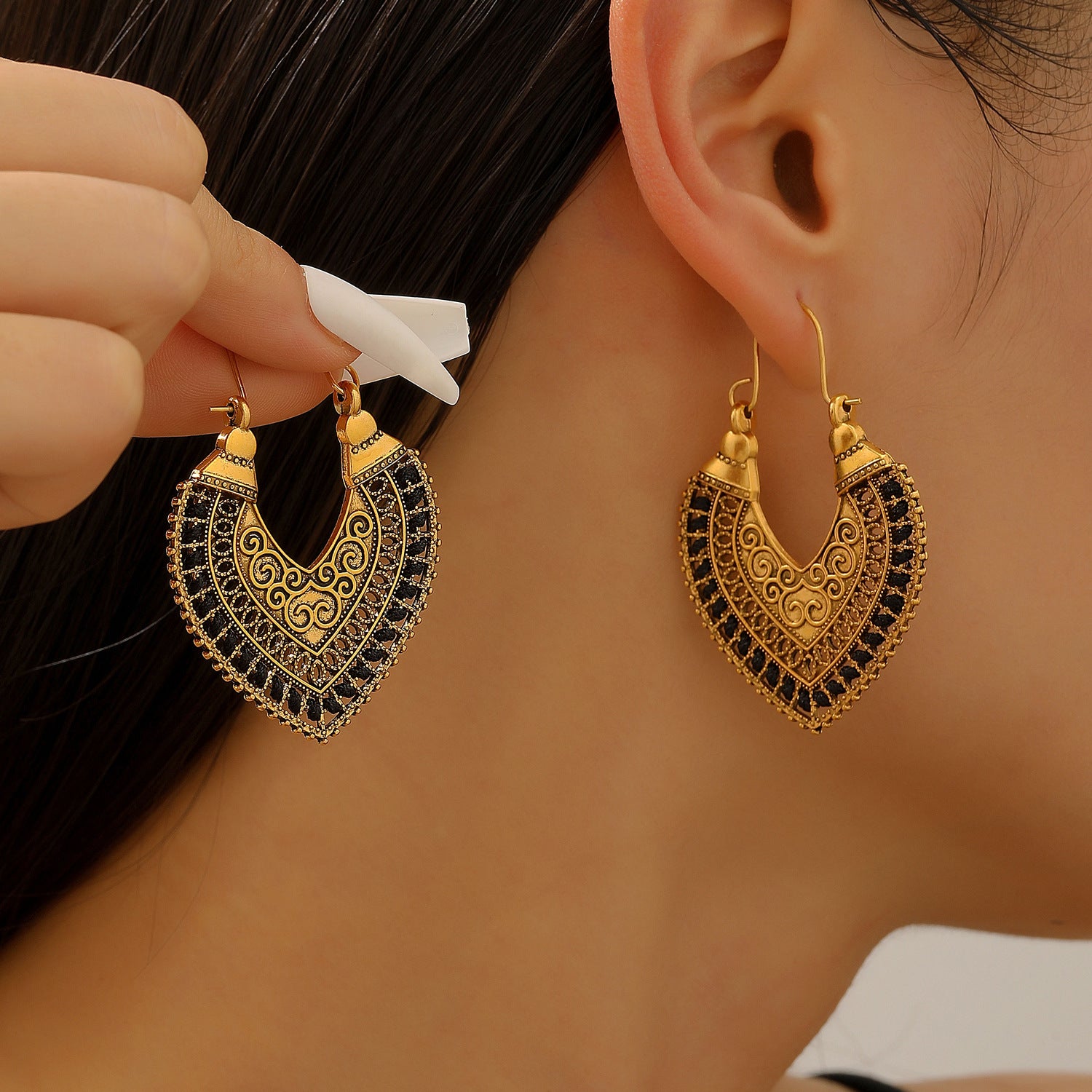 Wholesale Antique Gold Bohemian Hollow Carved Earrings For Women Trendy Gift Boutique Resale Fashion Accessory