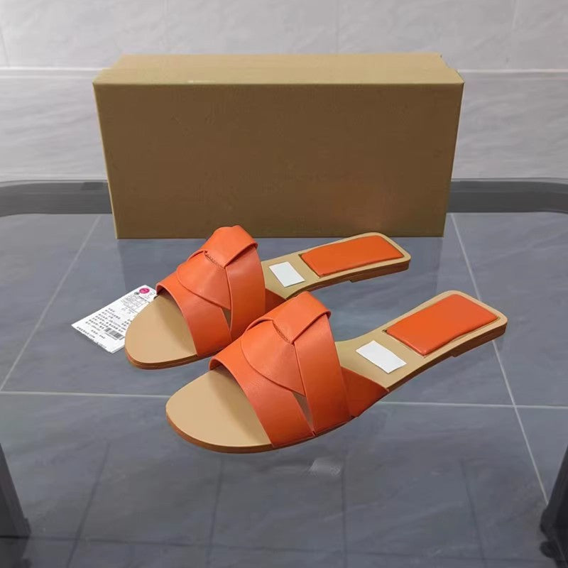 Wholesale Lightweight flat slippers for women summer outdoor round toe open toe beach sandals