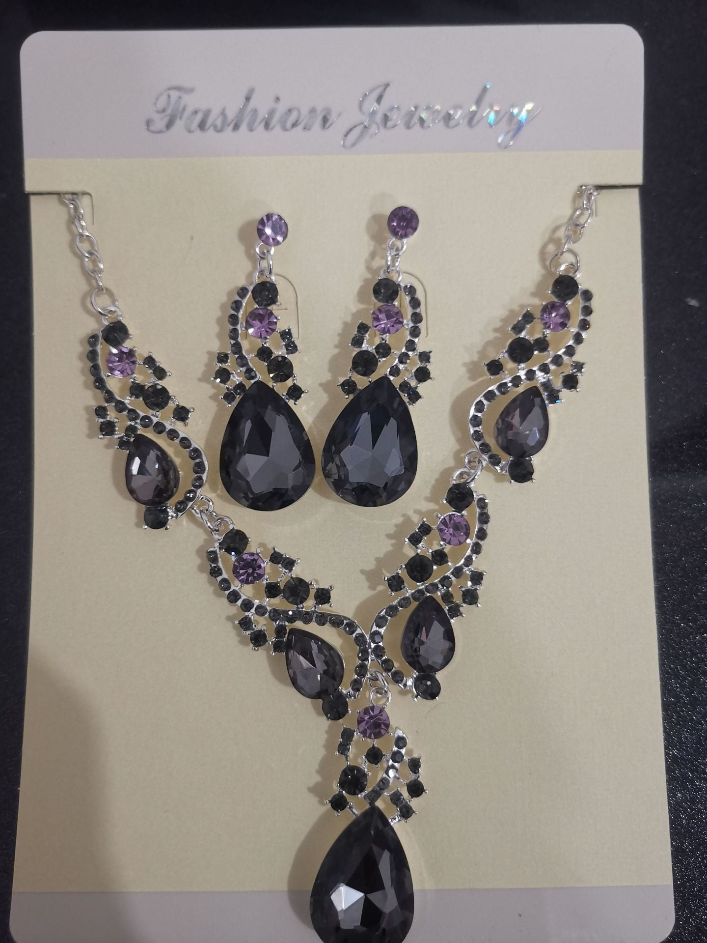 Wholesale Full Diamond Glittering Big Teardrop Retro Earrings Necklace