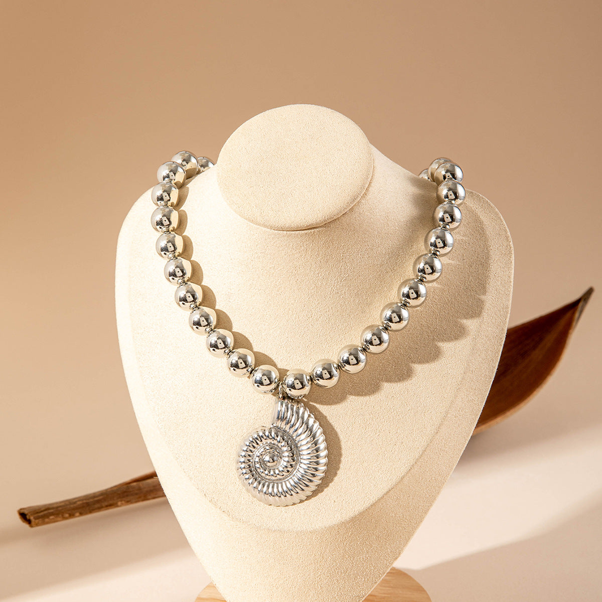 Wholesale Vintage Heart Imitation Pearl Turquoise Necklace