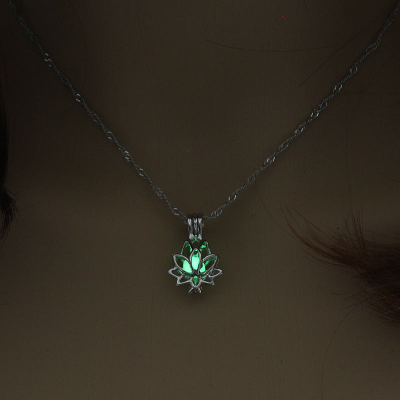 Wholesale Alloy Luminous Hollow Necklaces