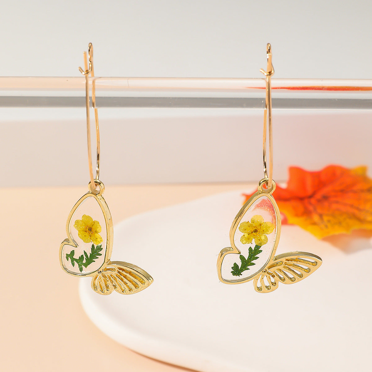 Wholesale Fashion Dried Flower Epoxy Butterfly Earrings