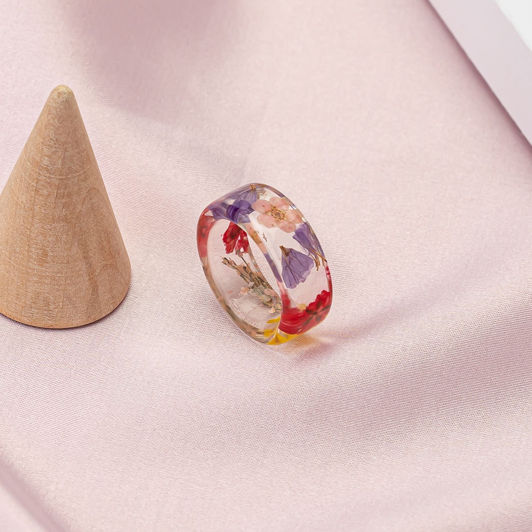 Wholesale Minimalist Resin Creative Personality Daisy Dried Flower Ring