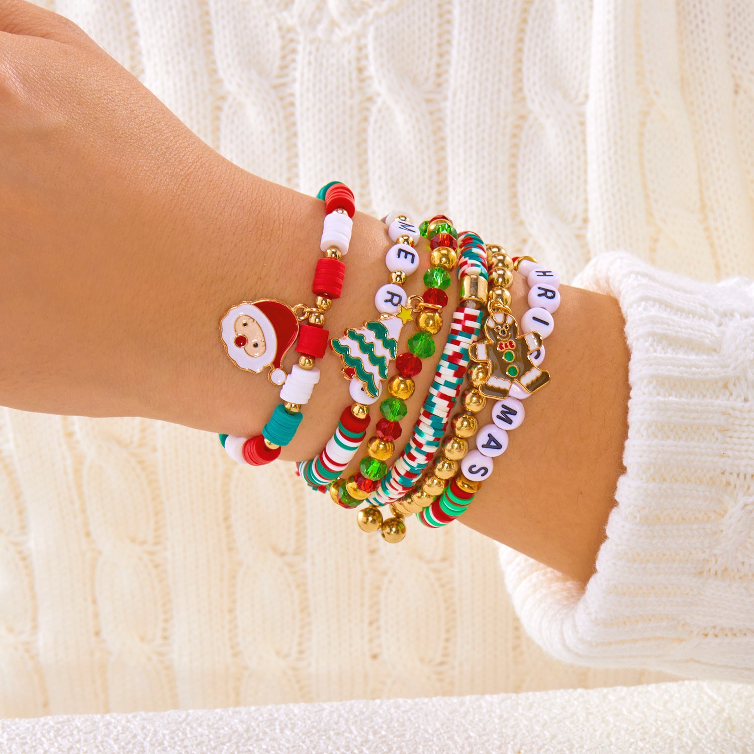Wholesale Christmas versatile jewelry Christmas tree heart polymer clay colorful beaded bracelet