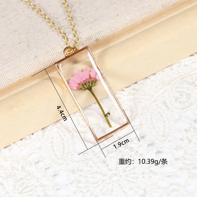 Wholesale 10pcs Geometric Dried Flower Gypsophila Natural Plant Specimen Necklace