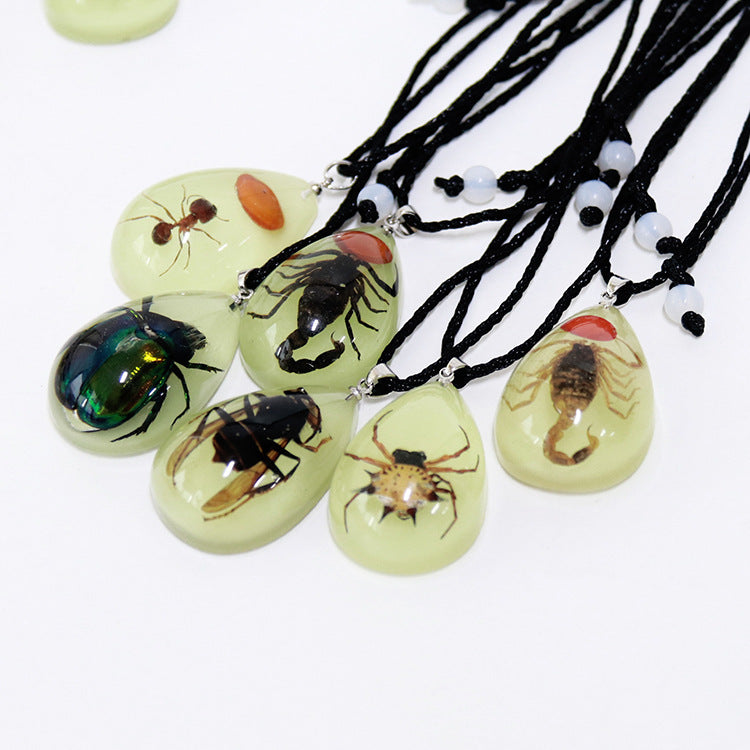 Wholesale  6pcs/pack  Resin Insect Necklace with Glowing Insect Amber Pendant