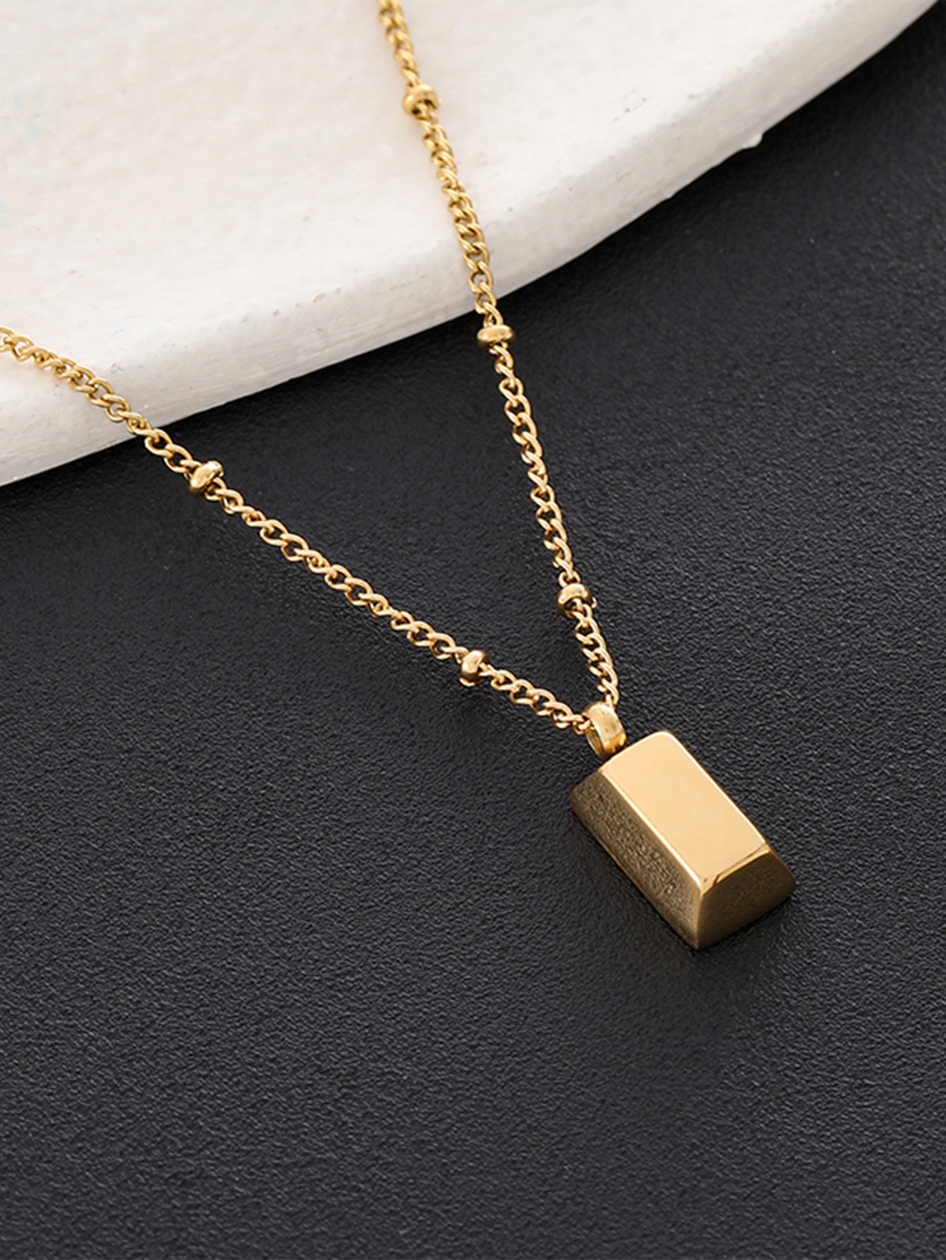 Wholesale Titanium Steel Gold Brick Ball Chain Necklace Women Fashion Collarbone Pendant Jewelry Gift