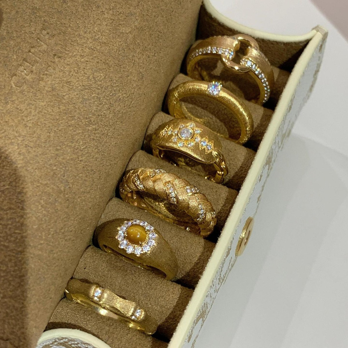 Wholesale Middle Ages Brushed 925 Sterling Silver Light Luxury High-end Gold Rings