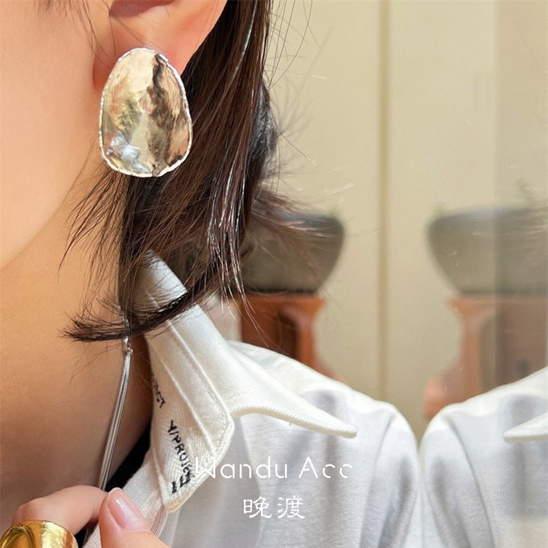 Wholesale European and American retro Valentine's Day metal earrings 925 sterling silver cold style handmade texture silver gold earrings