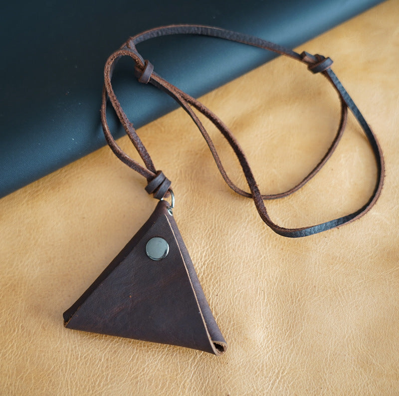 Wholesale Vintage Cowhide Triangle Zero Wallet Necklace