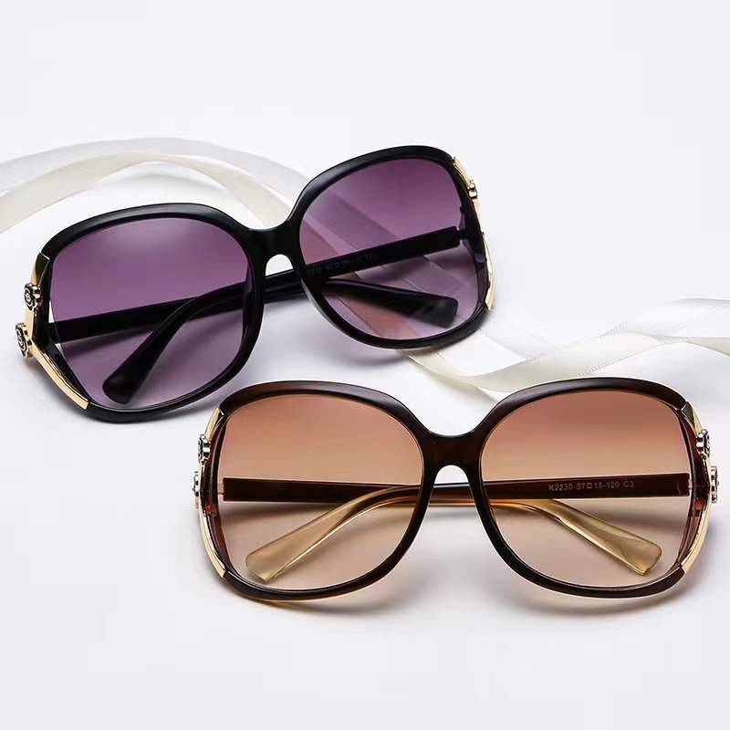 Wholesale Camellia hollow dot lacquer rose large frame sunglass