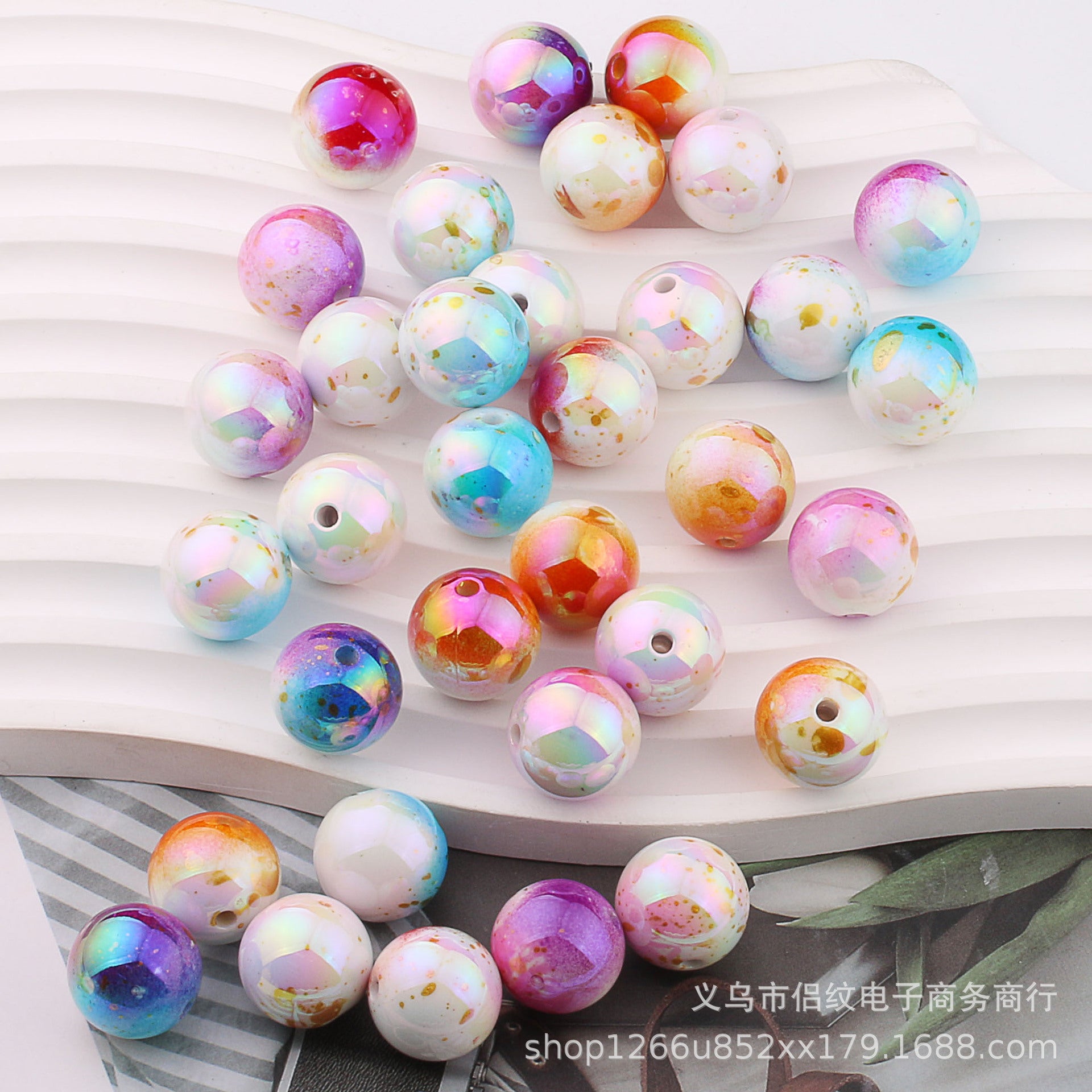 Wholesale 20PCS Acrylic Gold Gradient UV Plated Color Straight Hole Balls