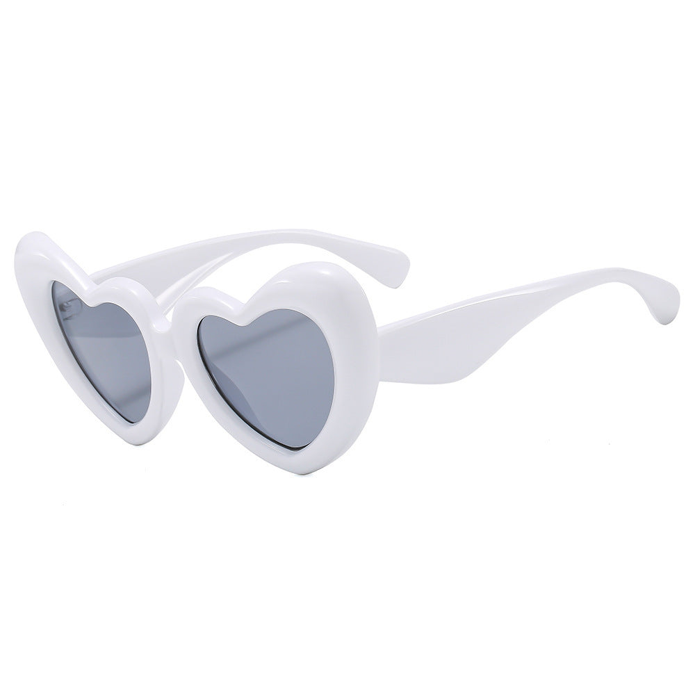 Wholesale New Personalized Heart-shaped Ladies PC Sunglasses