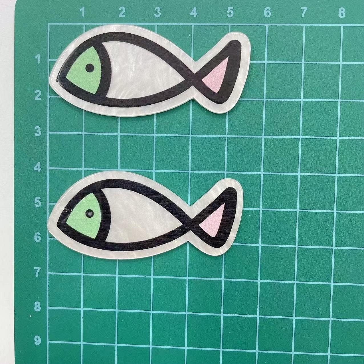Wholesale 5pcs Cartoon Fish Acrylic FlatBack Cute Accessories