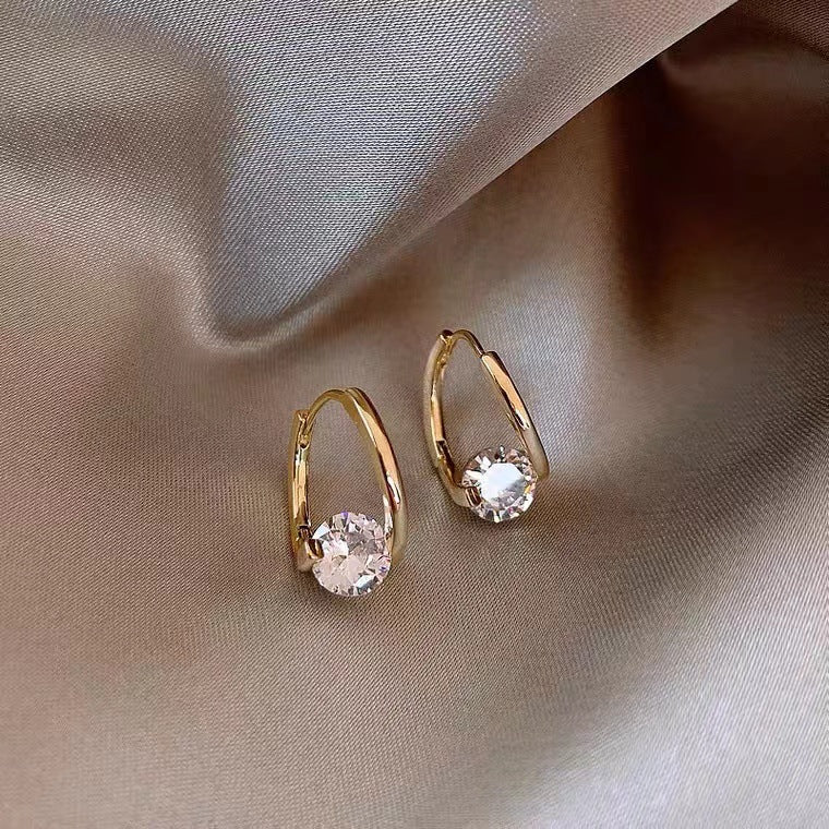 Wholesale Geometric Purple Zirconia Earrings Micropaved Silver Tone Finish For Women Fashion Accessory