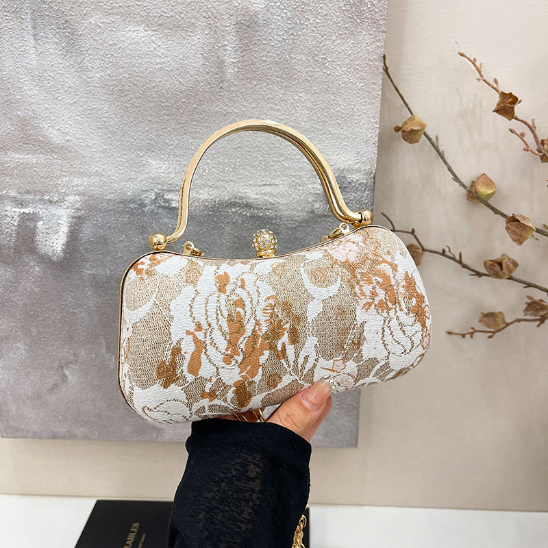 Wholesale Spring  Cheongsam Silk Embroidered Mouth Gold Bag