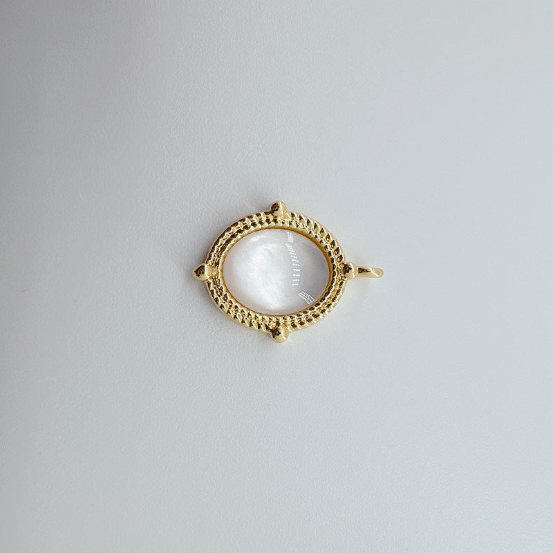 Wholesale 18K Gold Plated Copper Natural White Abalone Butterfly Four Leaf Flower Vintage Oval Pendant