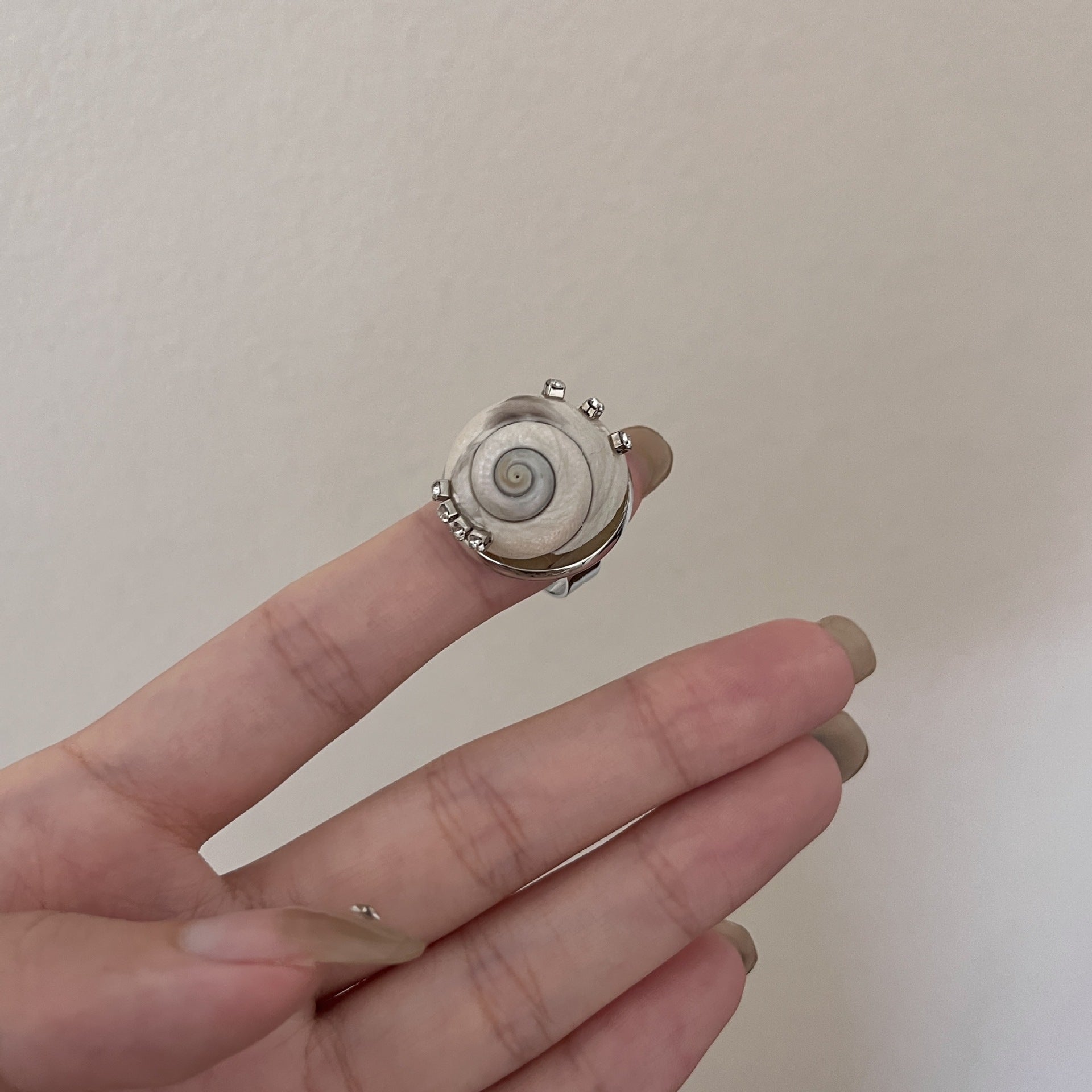 Wholesale Bohemian Holiday Style Snail Shell Wide Version Round Ring