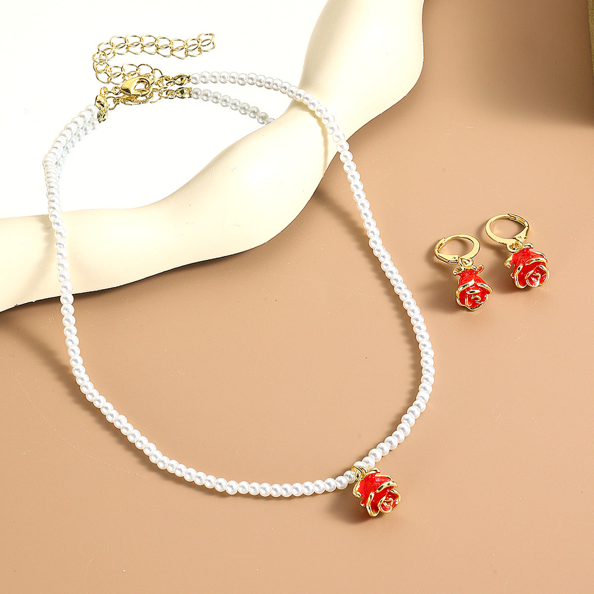 Wholesale  Alloy Oil Drop Three-Dimensional Rose Pendant Necklace