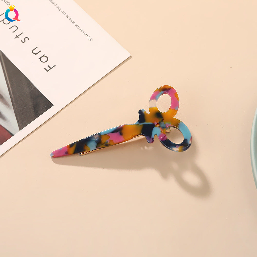 Pinzas Para El Cabello Con Flequillo Cortado A Tijera al por mayor