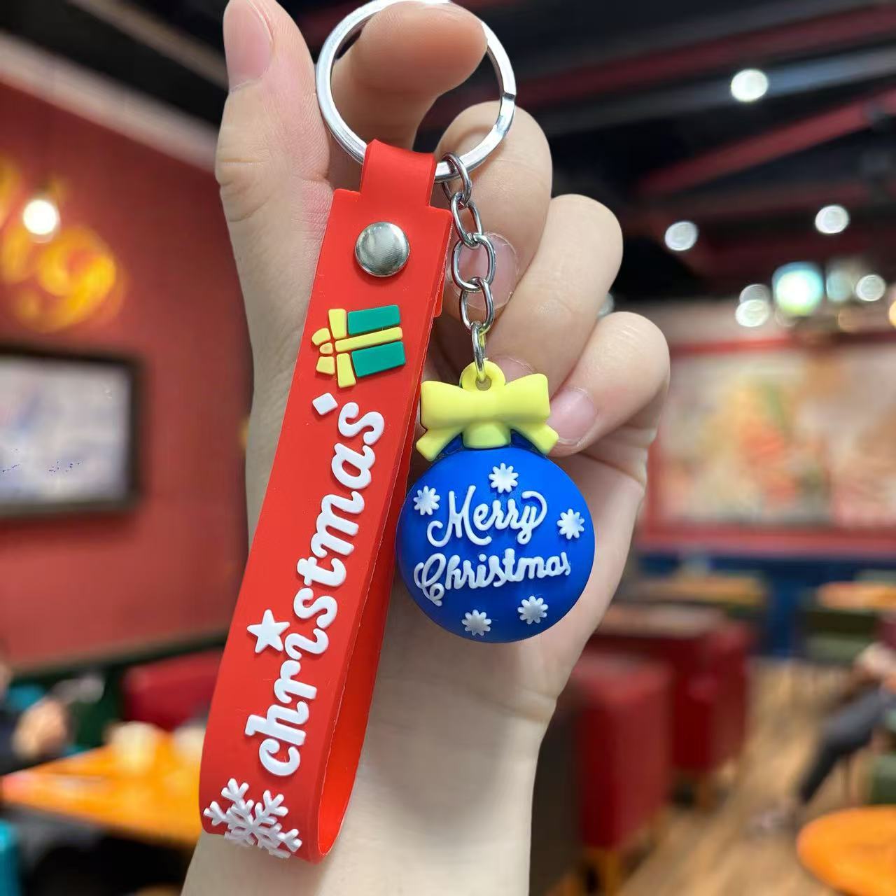 Wholesale Christmas keychain  gift pendant  Keychains