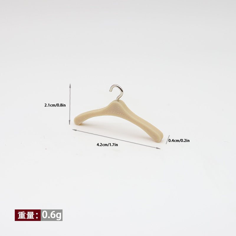 Wholesale 5pcs Mini children' s clothing rack Doll Accessories