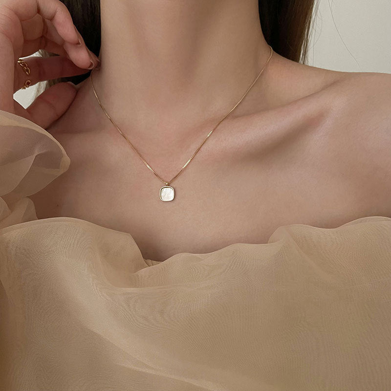 Wholesale square shell necklace clavicle chain silver plated necklace