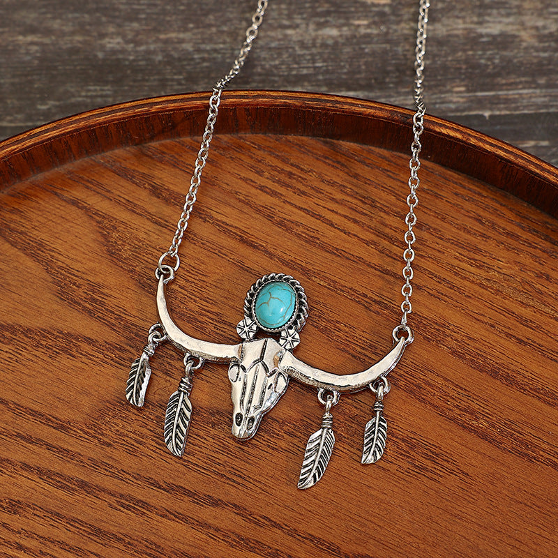 Wholesale Vintage Western Turquoise Bull Head Pendant Necklace