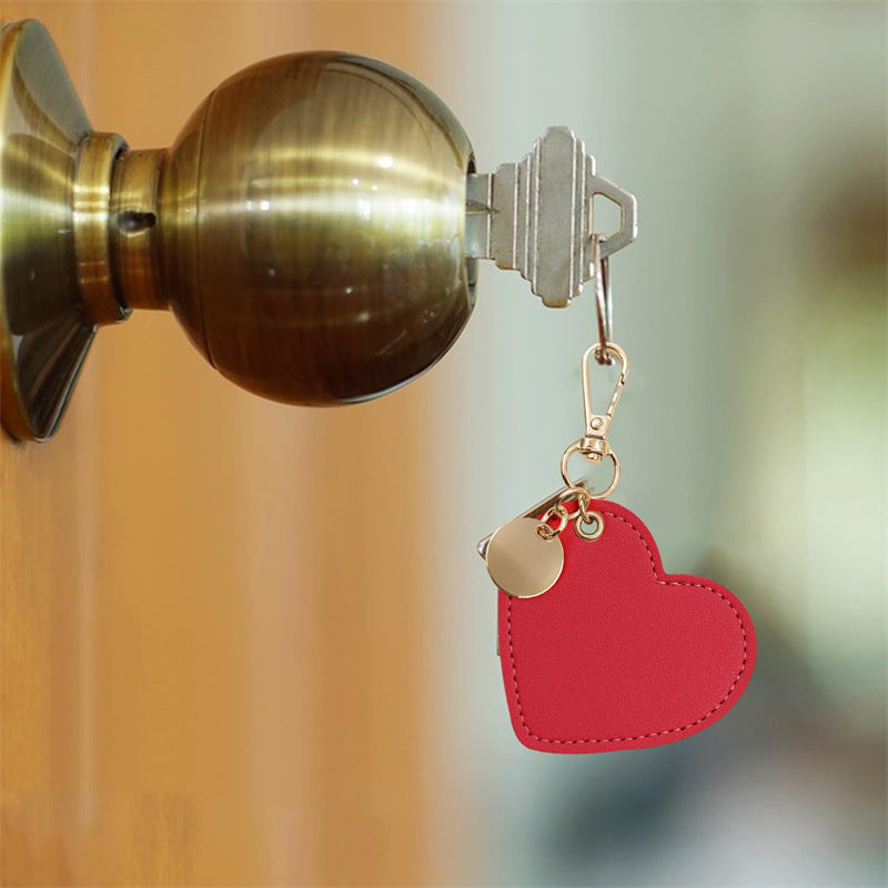 Wholesale Small fresh leather heart-shaped keychain