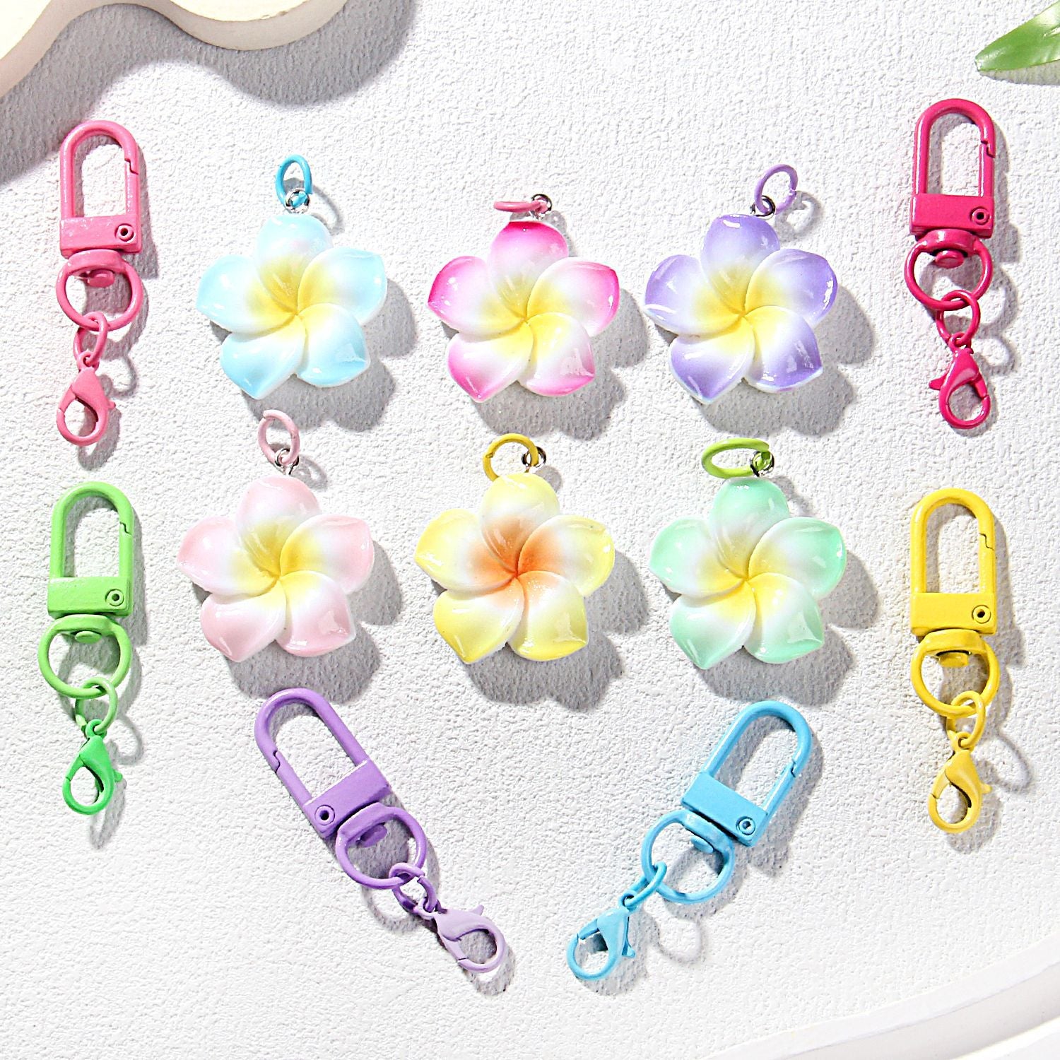 Wholesale 10pcs/pack Small fresh air key chain pendant two-color spray-painted egg flower