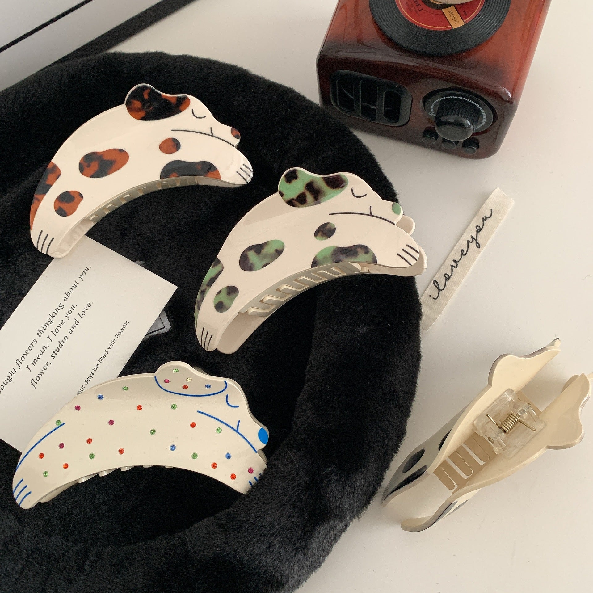 Wholesale Cute Cartoon Spotted Dog Acrylic Grip