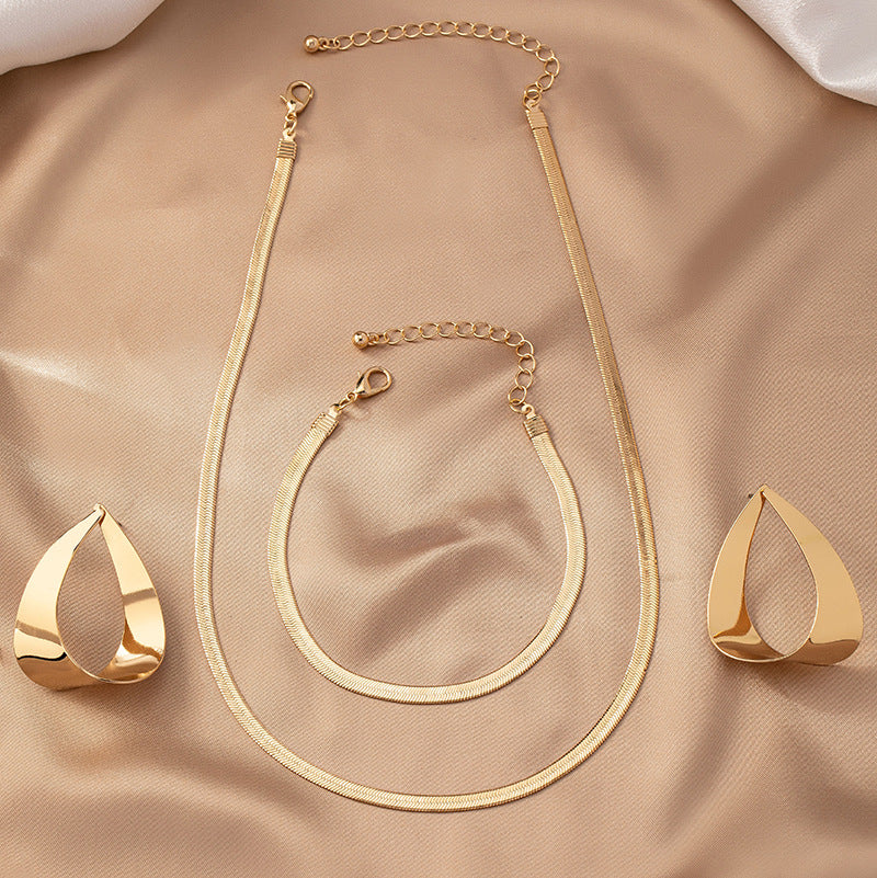 Wholesale Gold Plated Alloy Snake Bone Jewelry Set Necklace Earrings Bracelet Minimalist Trendy Fashion Accessory