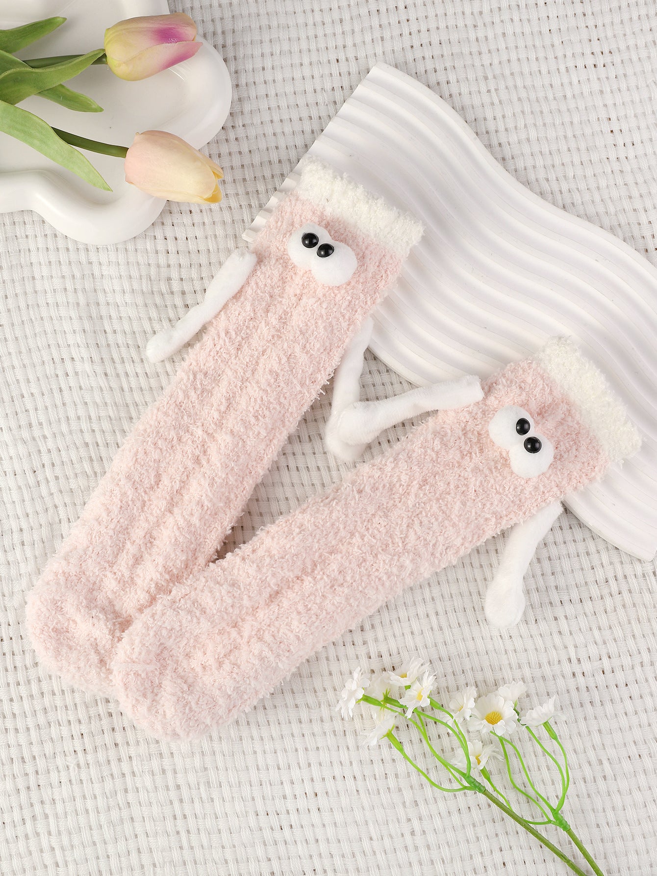 Wholesale 10pcs warm coral fleece socks hand-in-hand couple socks eye mid-calf length socks Valentine's Day gift socks