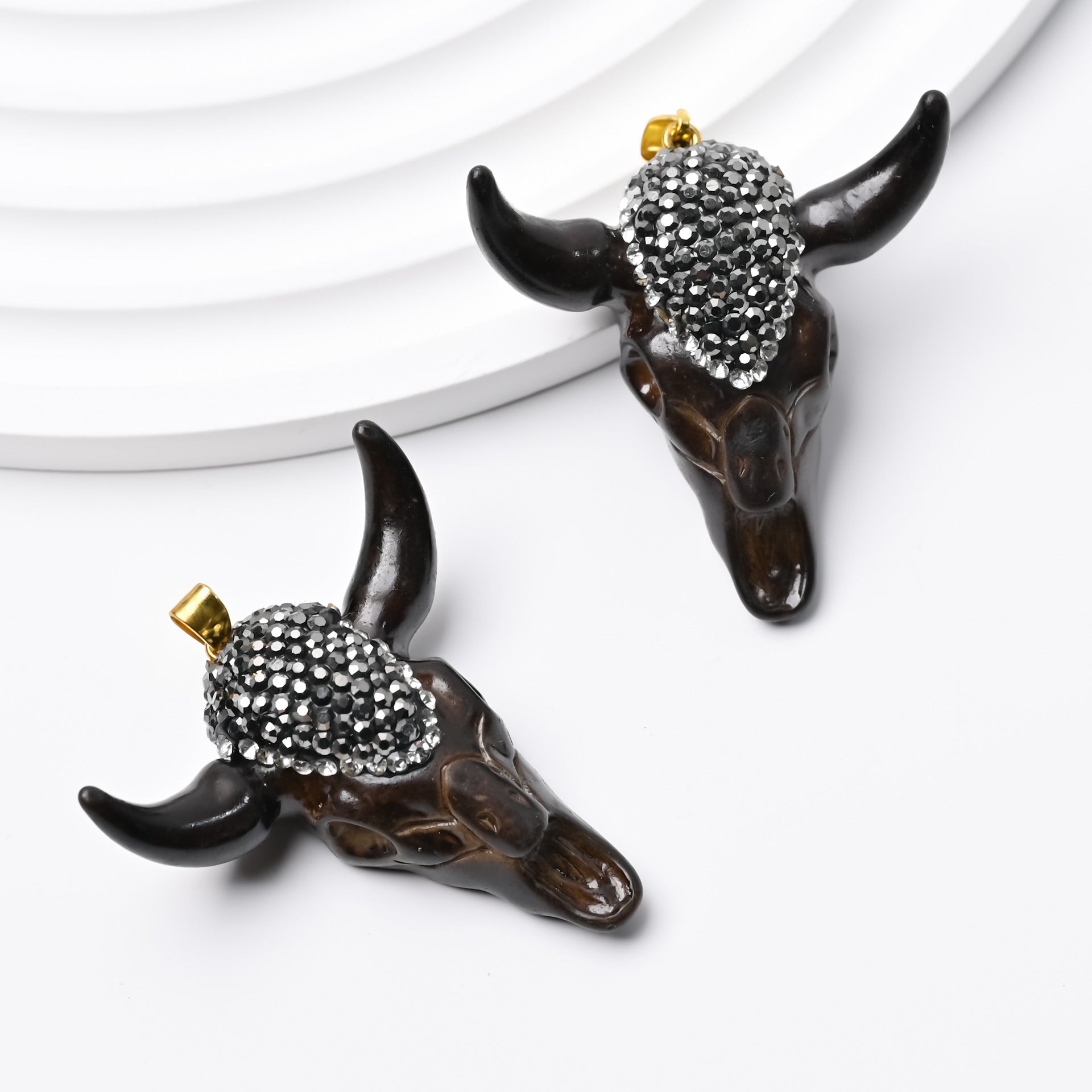 Wholesale Natural stone resin bull head shaped diamond necklace accessories DIY