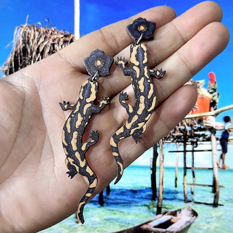 Wholesale 10pcs Fox, Magpie, Duck, Gecko, Skunk, Skunk, Suit, Animal Earrings