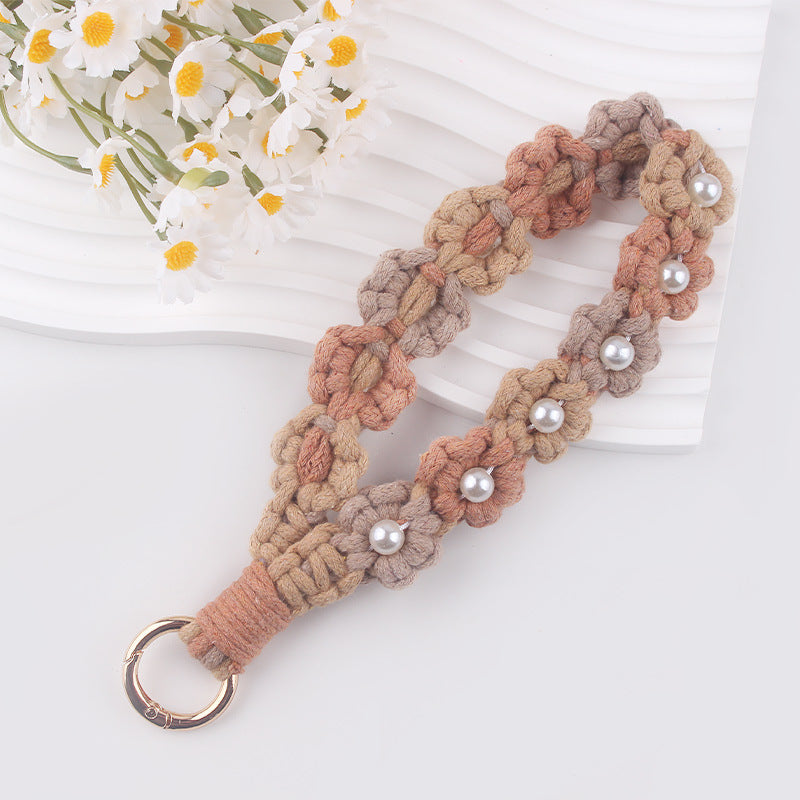 Wholesale pure hand-woven daisy pearl keychain